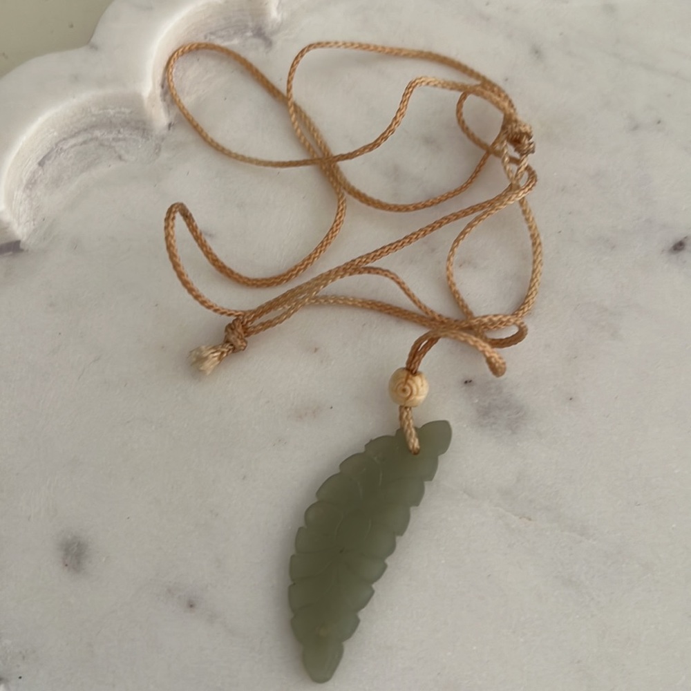 Necklace Pendant Jade Green Leaf